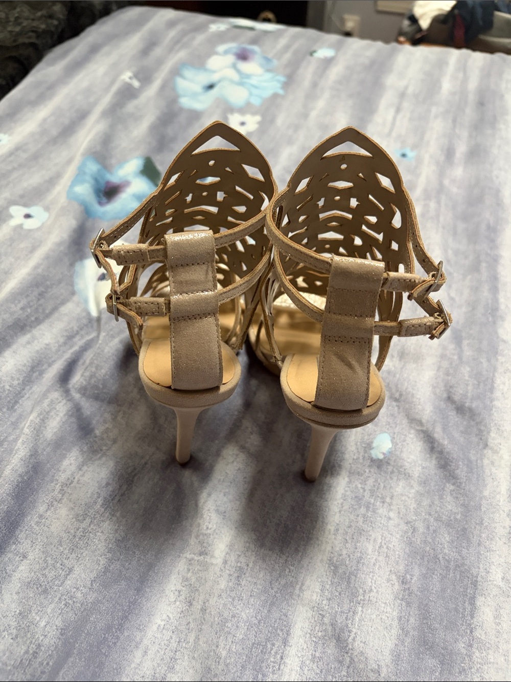 Women's Sparkly Tan Laser-Cut High Heel shooties - Picture 2 of 7